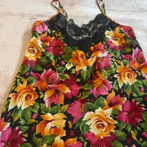 Gold Label Victoria’s Secret Floral Lace Slip XS/S - Picture 6 of 11